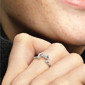Pandora x Disney Minnie Mouse Ring